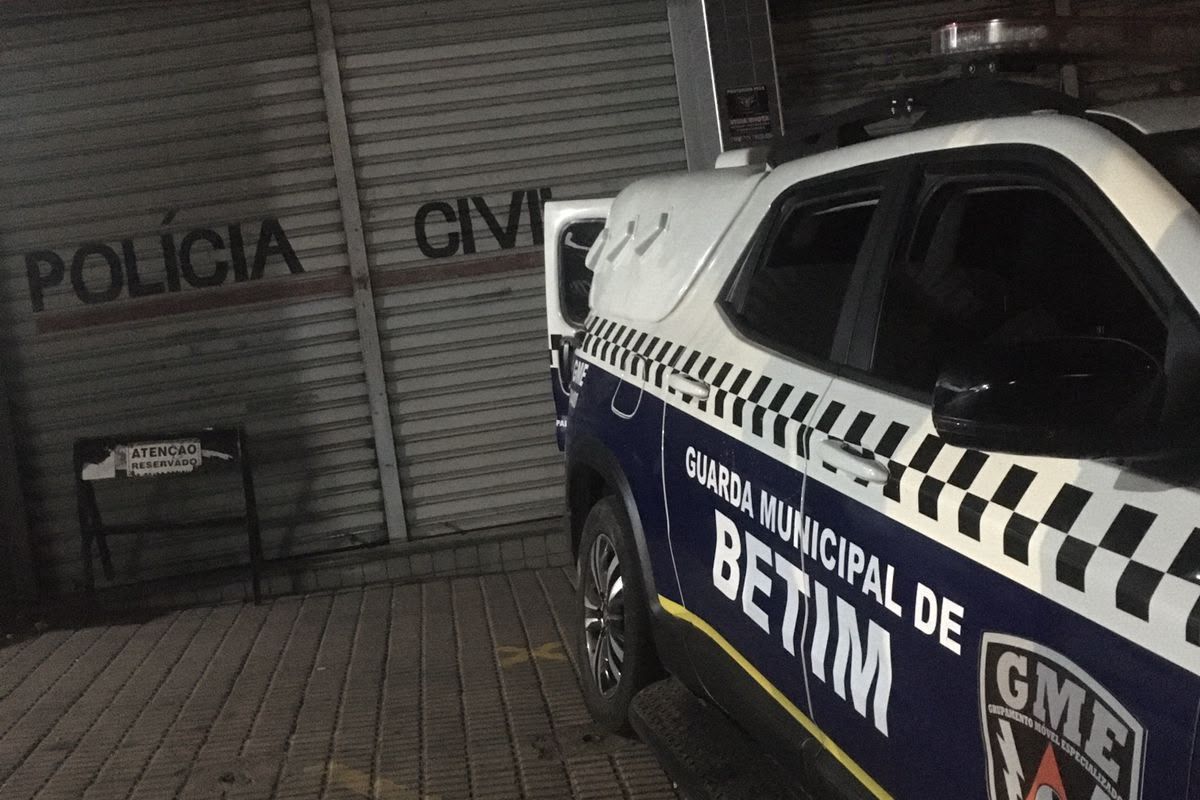 Mãe e filho foram foram conduzidos à delegacia pela Guarda Municipal para registro da ocorrência