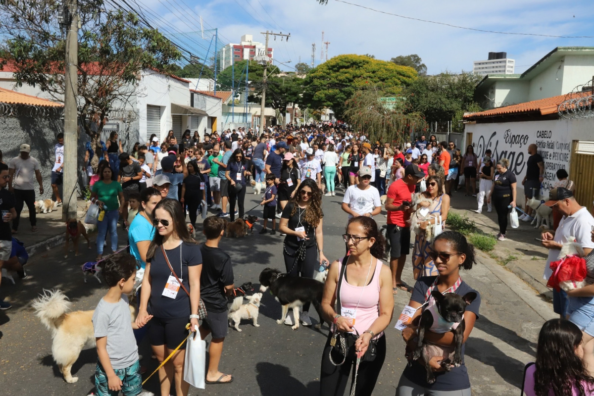No domingo (11/10), a programação começa às 7h, com missa e, às 8h, será realizada a IV Cãomiada
