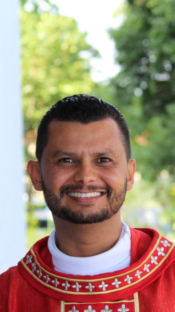 Antes de assumir a paróquia São Judas Tadeu, em Betim, em 2019, o padre Marcos Eurélio ministrava na paróquia Nossa Senhora Aparecida, no município de Mantiqueira.