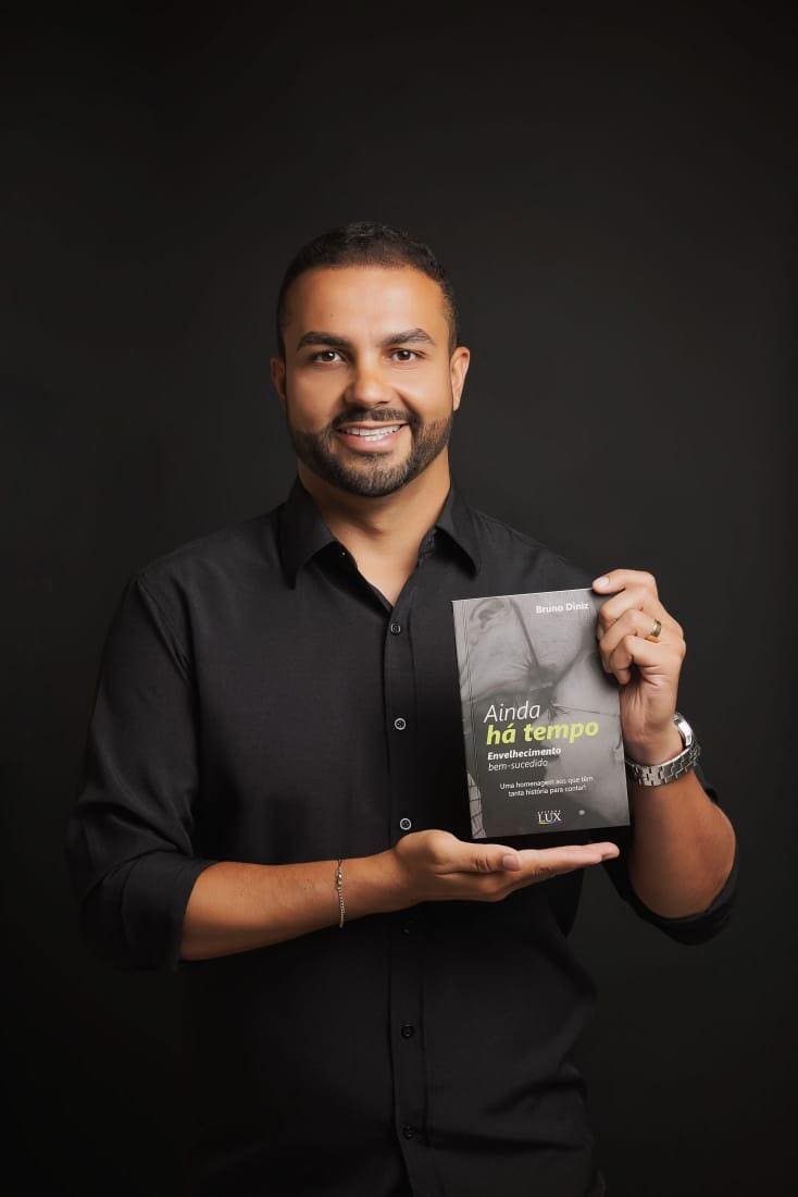 Bruno Diniz é o autor do livro.