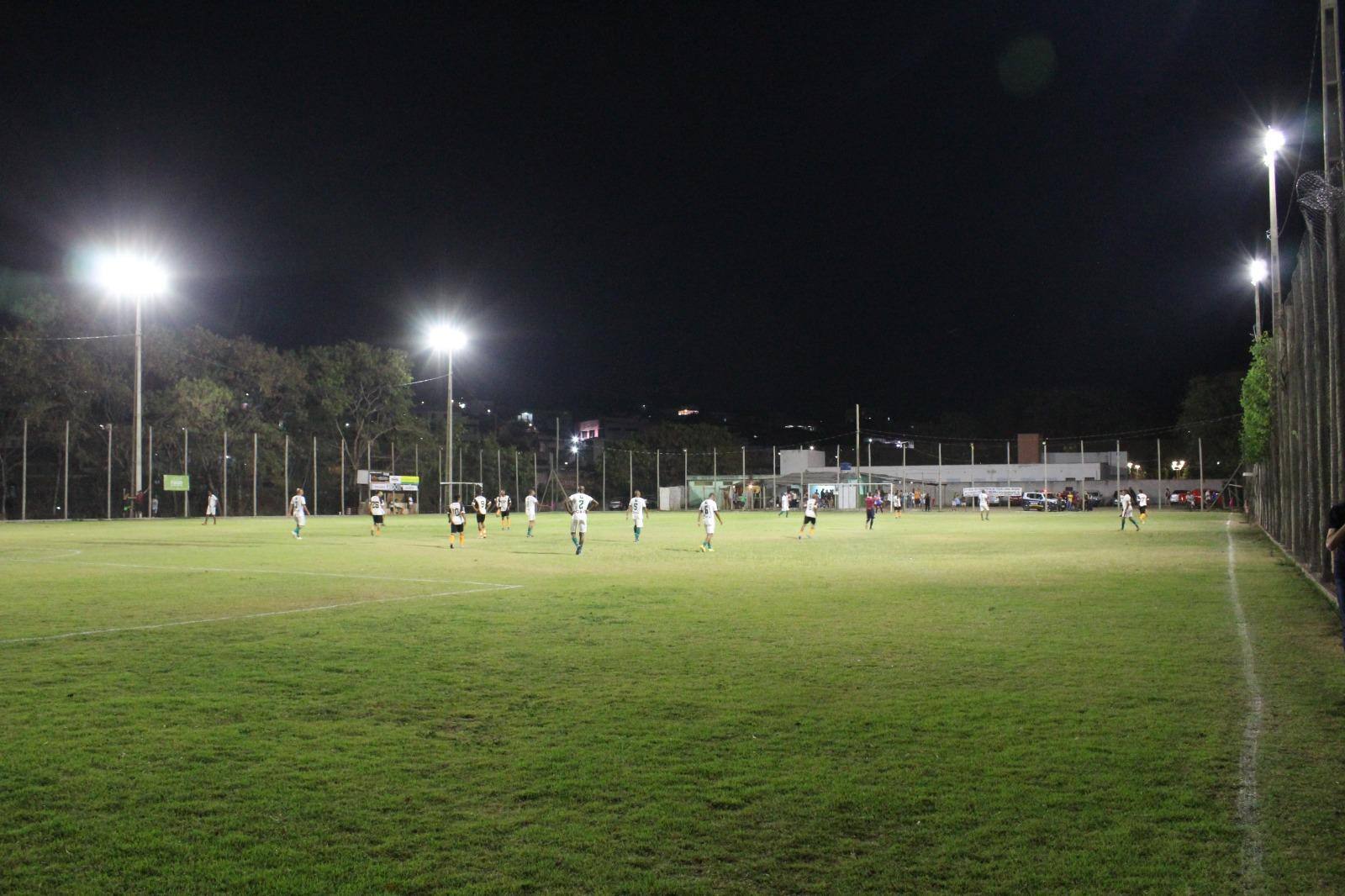 Campo Domingos Gomes Vieira, o 'Domingão, no bairro Universal