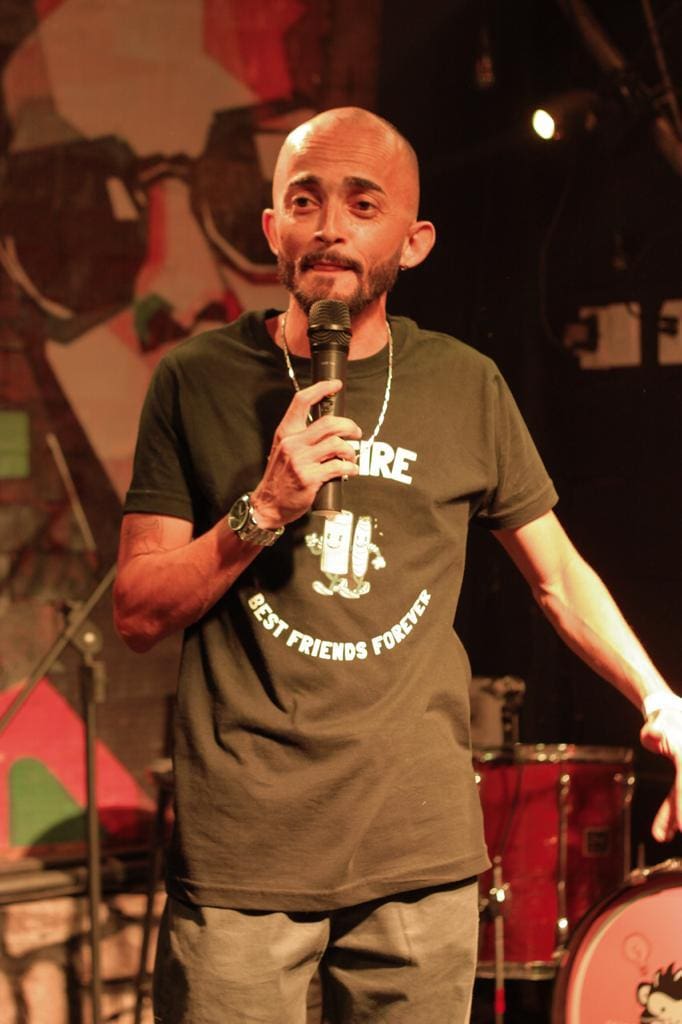 O humorista betinense Thiago Bobs é o idealizador do projeto