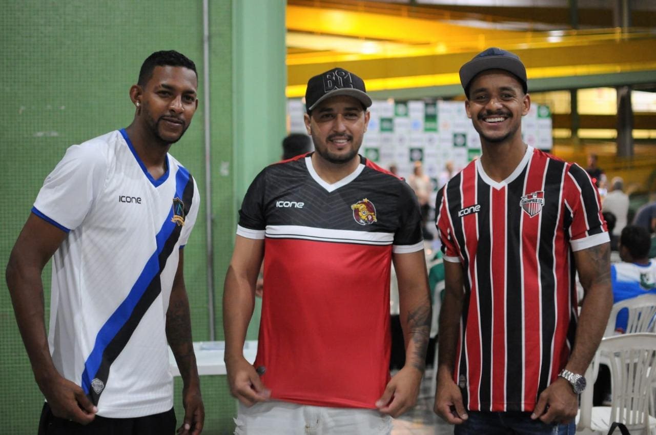 Durante o evento, além das camisas, cada clube recebeu dois pares de redes e duas bolas de futebol