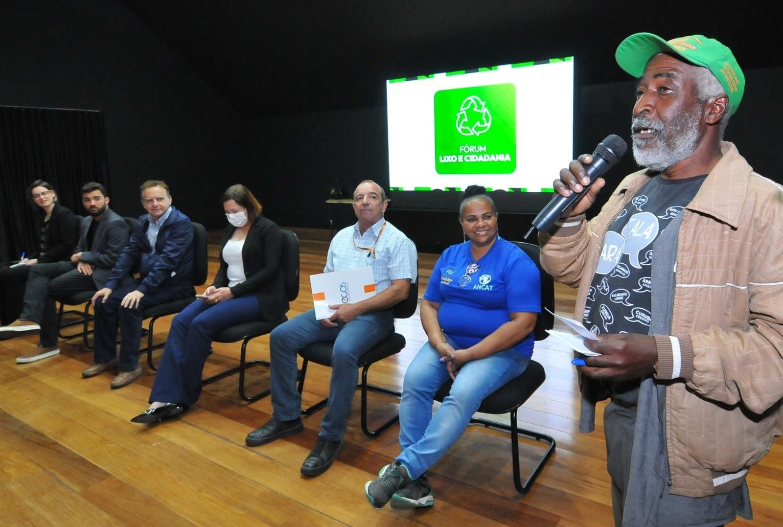 Foto do evento de lançamento do Fórum, ocorrido em agosto