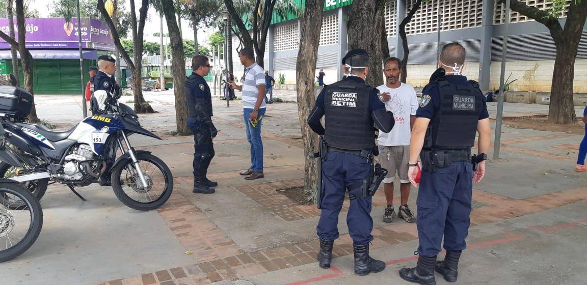 Aprovação e a sanção desse projeto não altera em nada a remuneração dos demais 153 guardas municipais efetivos