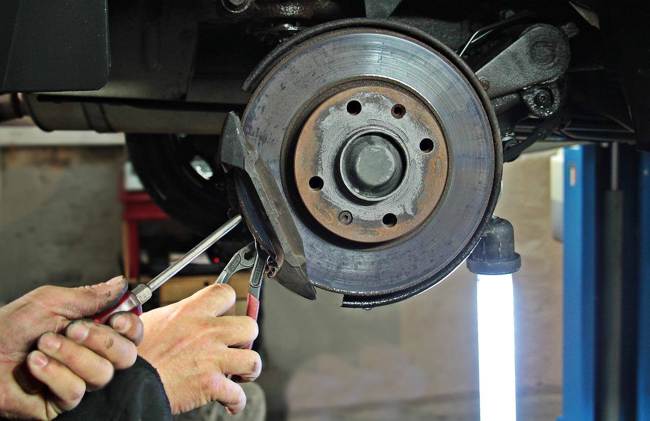 Mecânico de automóveis é uma das vagas ofertadas pela Seter nesta quinta-feira (17)