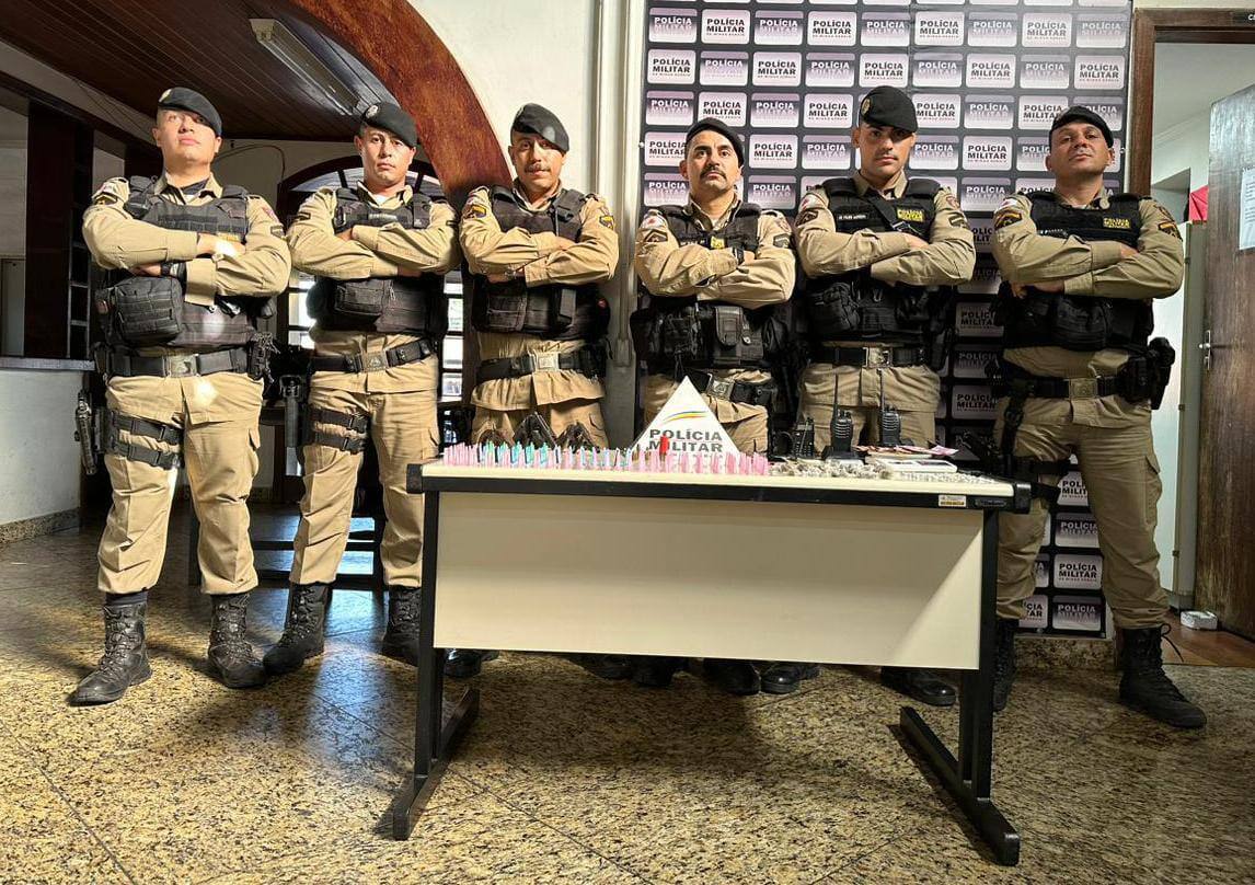 Militares abordaram o homem após receberam uma denúncia de que ele guardava drogas no condomínio no Sítio Poções