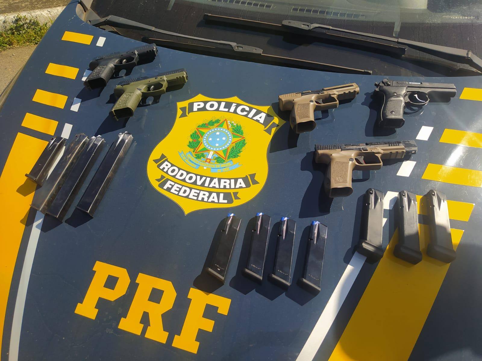 Motorista do veículo admitiu ter passagens por crimes como roubo, furto, receptação e tráfico de drogas