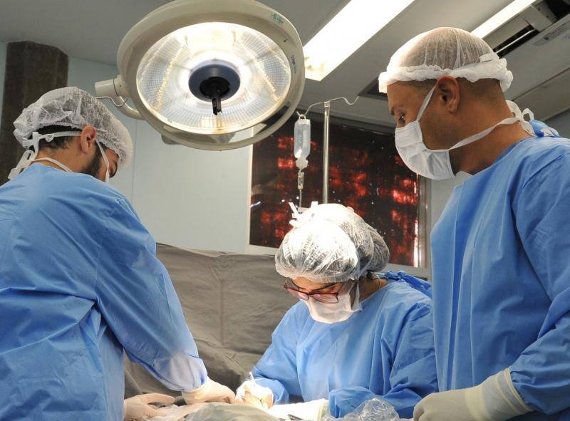 No mutirão, são realizados procedimentos como amigdalectomias, adenoidectomias, turbinectomias e septoplastias