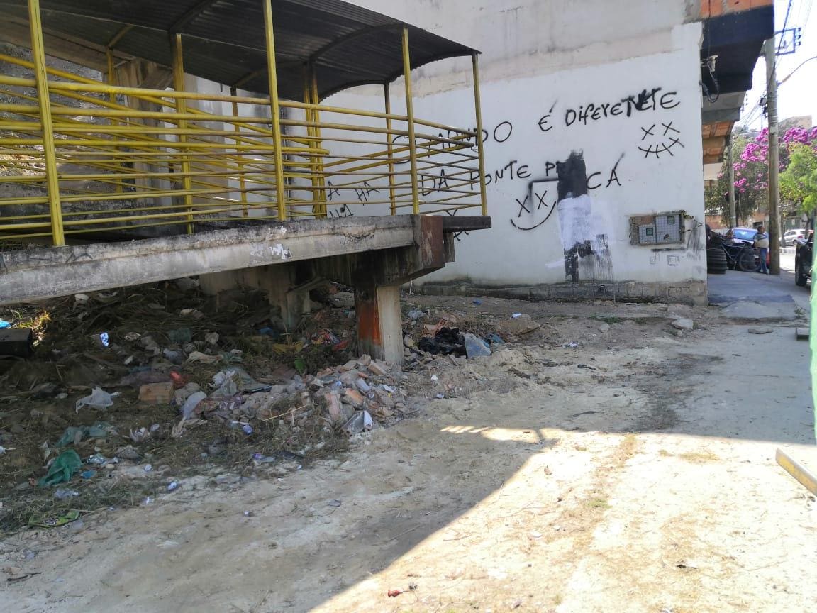 Nenhuma testemunha foi encontrada para falar sobre o ocorrido, e os militares não encontraram câmeras de segurança na região