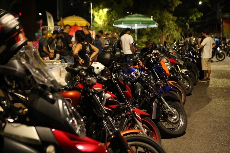 O Betim MotoPoint ocorre em toda última quinta-feira do mês na praça Milton Campos.