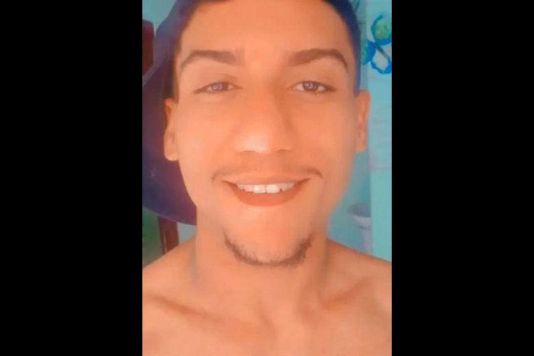 Corpo de Ricardo Lucas foi reconhecido pela mãe dele nessa segunda-feira (20)