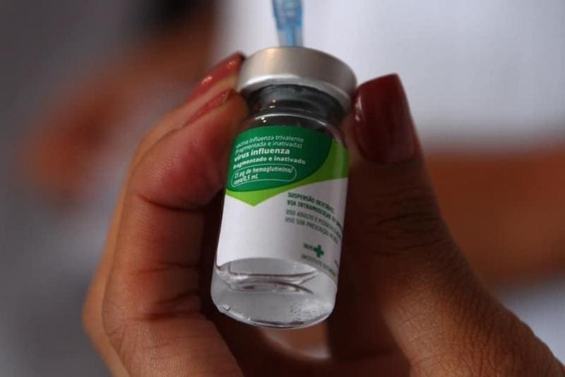 Vacina está disponível nas 38 UBSs do município, de segunda a sexta-feira, das 8h às 17h, bem como no Vacimóvel