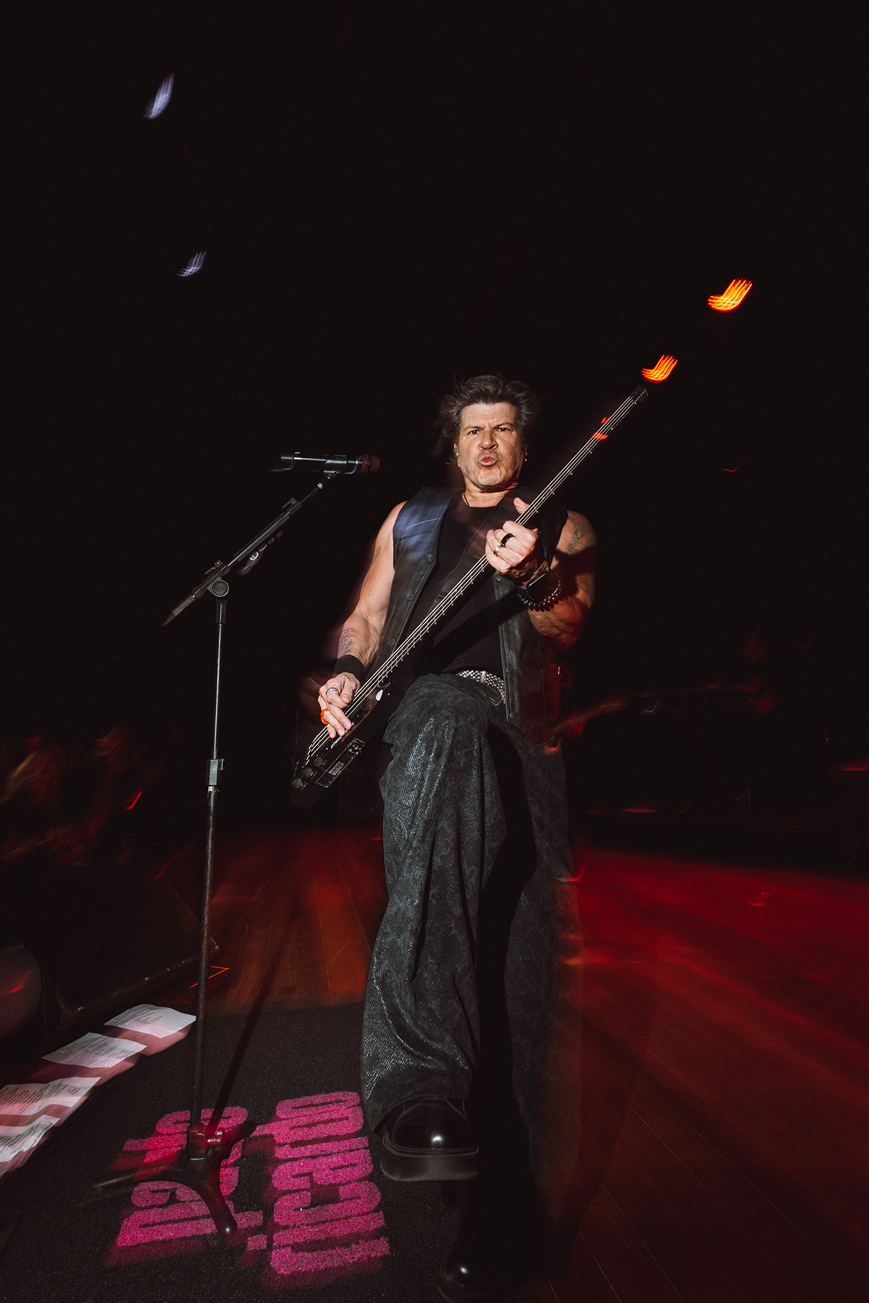 Os ingressos estão à venda nas bilheterias do local e pelo site www.sympla.com.br.