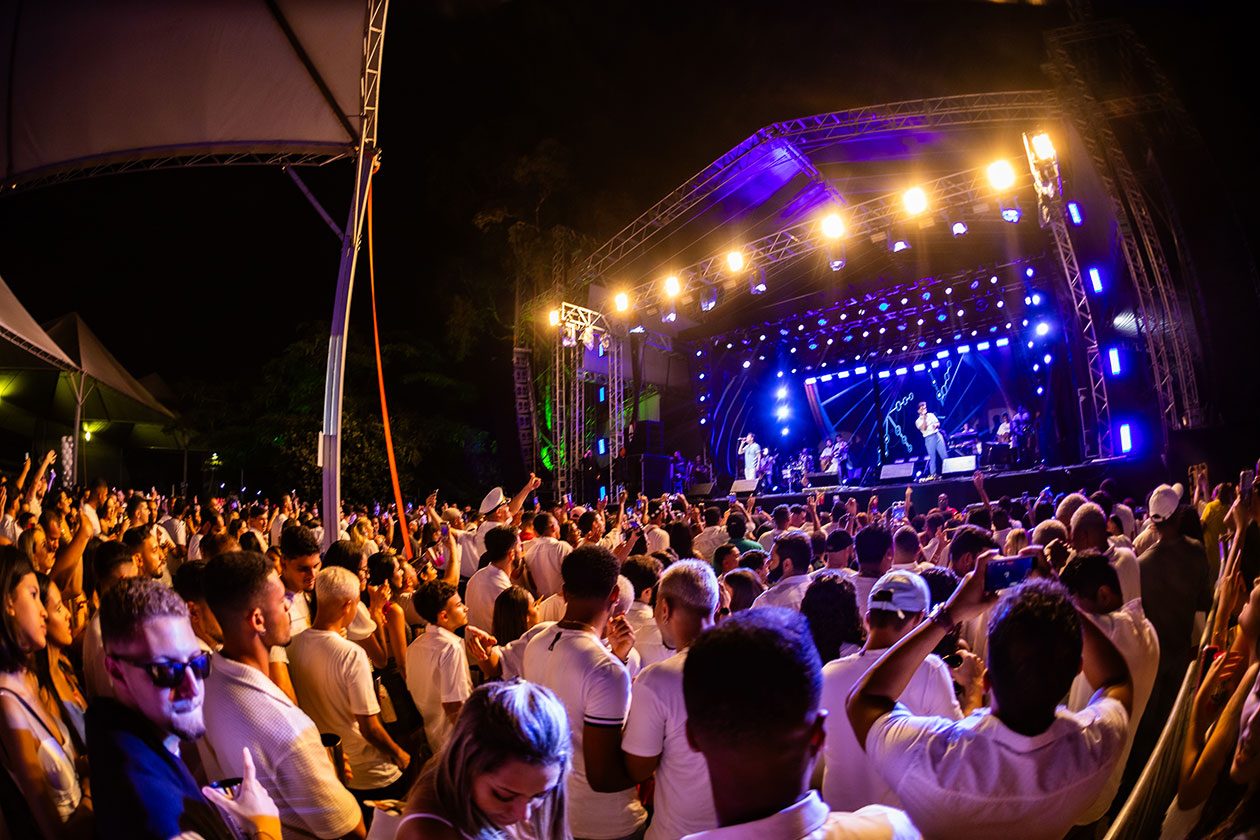 Os ingressos estão à venda pelo site nenety.com.br!