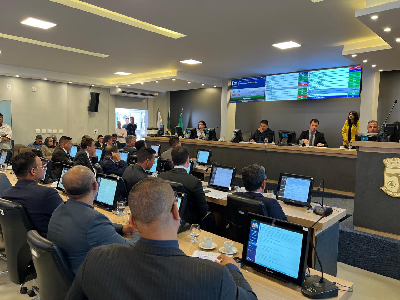 Projeto foi discutido durante reunião ordinária desta terça-feira (29)