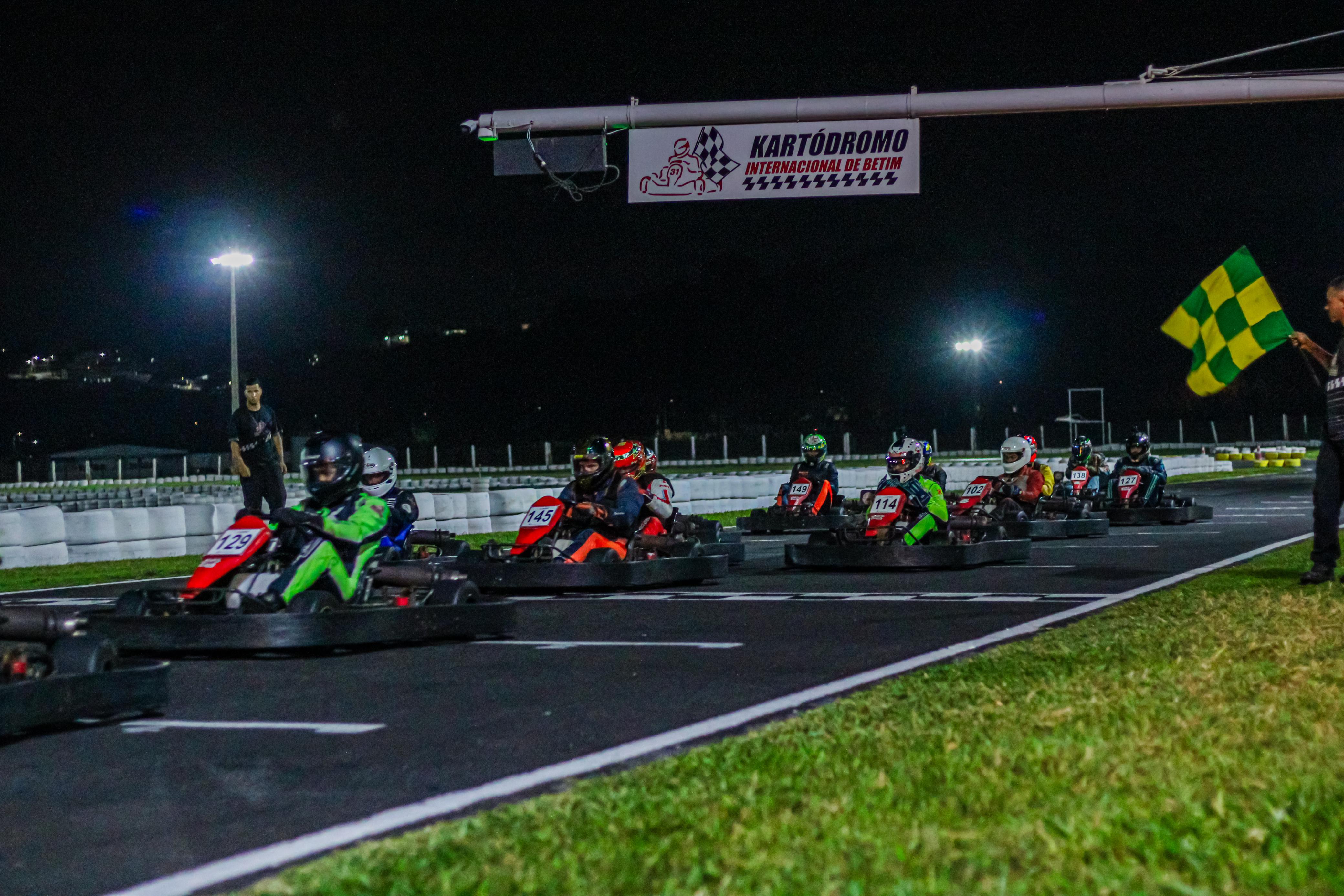 Neste sábado (9), a partir das 11h30, os competidores se enfrentam pela última etapa