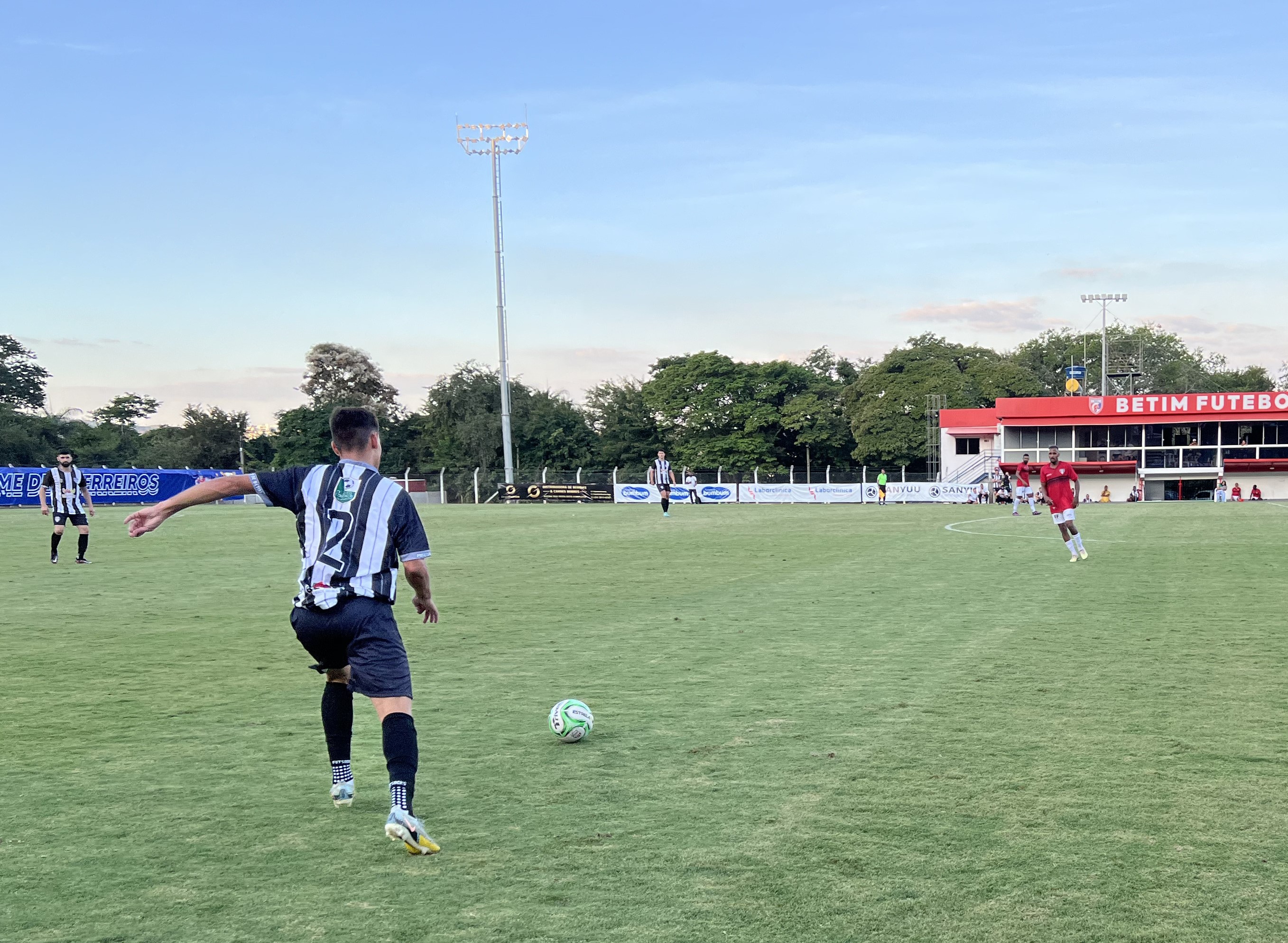 Vera Cruz empatou na primeira rodada, mas conseguiu a recuperação na segunda partida