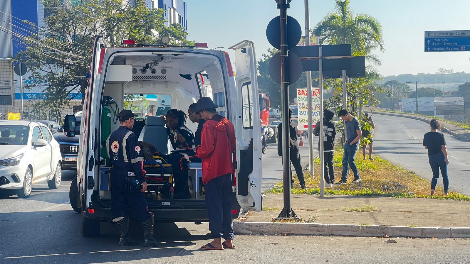 Homem de 55 anos teve ferimentos leves e foi socorrido