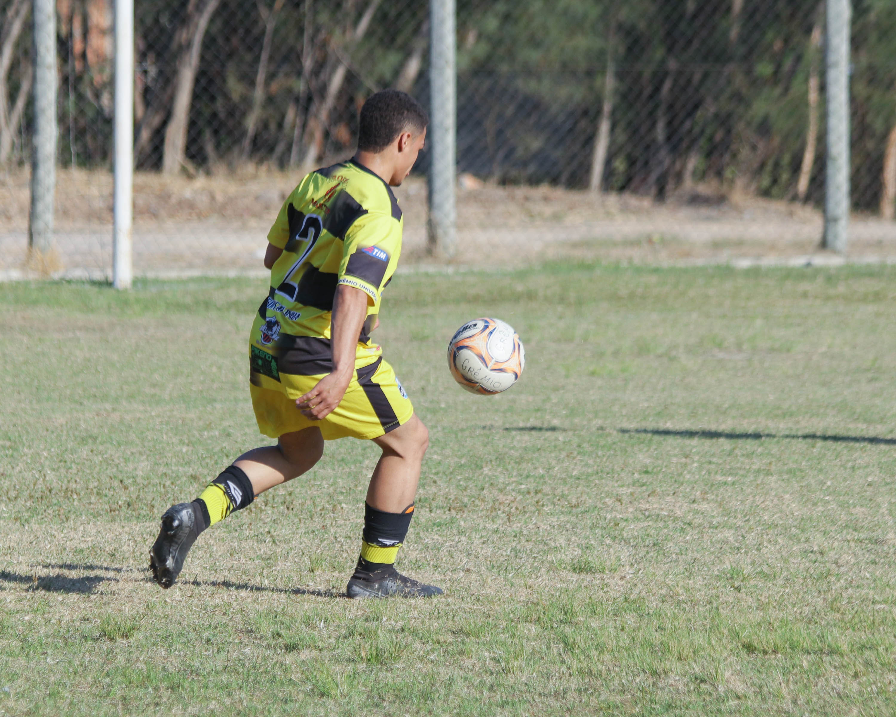 Partida válida pela Serie B Betinense, jogo entre GRÊMIO UNIVERSAL X PORTUGUESA - Realizada no CAMPO DO DOMINGÃO - Capelinha - Betim - MG - Data 21/07/2024 - Organização: Liga de Desportos de Betim - Foto: Hélio Anilton.