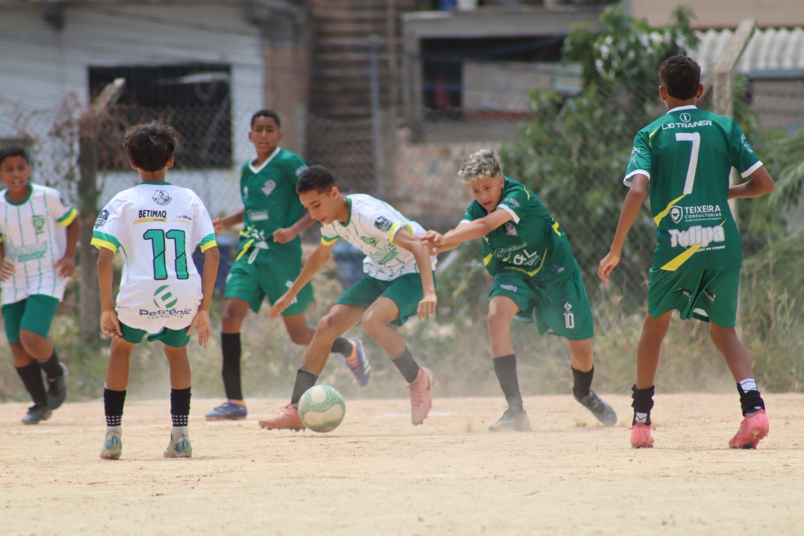 Equipes se enfrentam no sábado (25/10), a partir das 8h