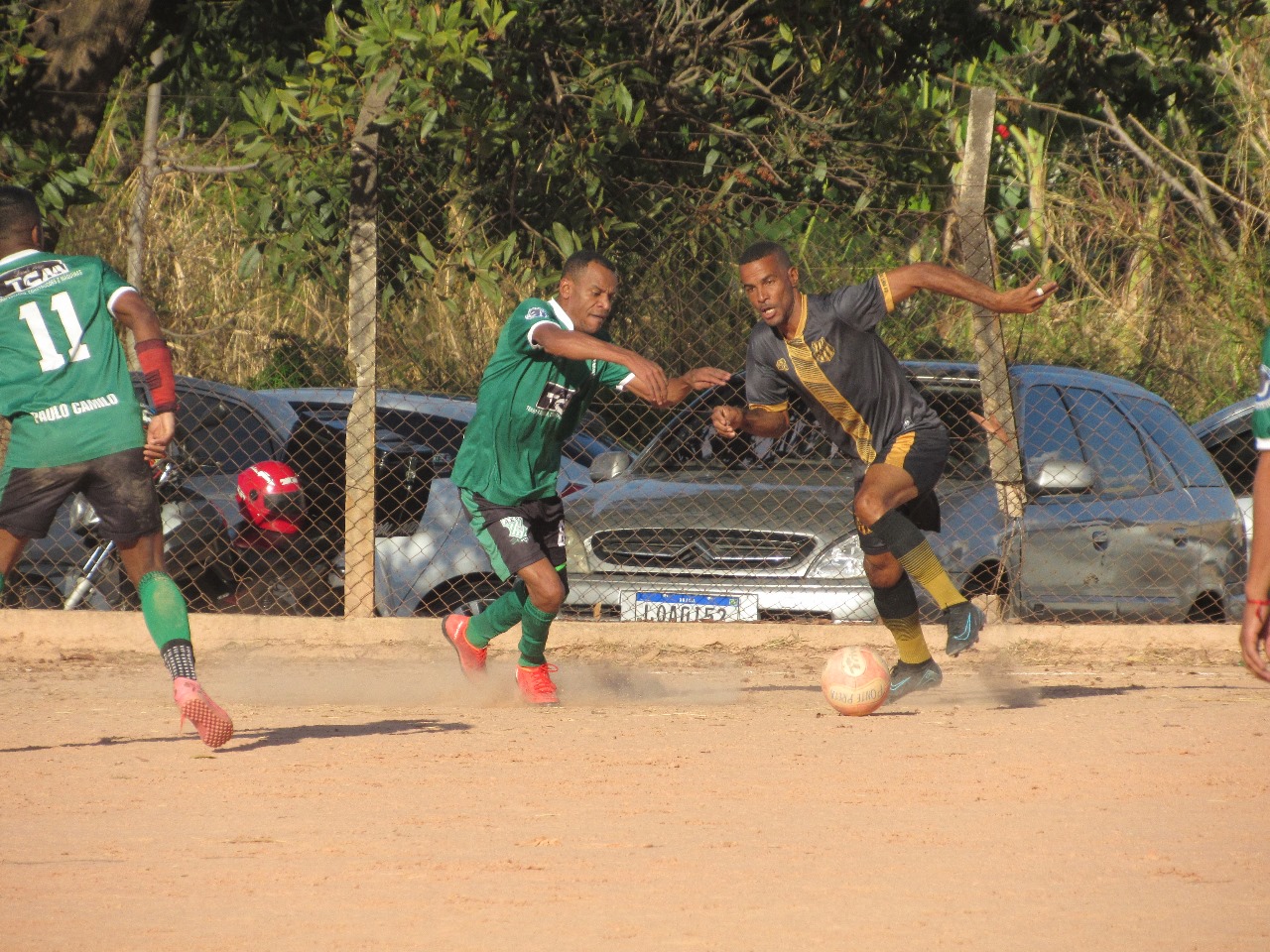 Ponte Preta decide a classificação em casa