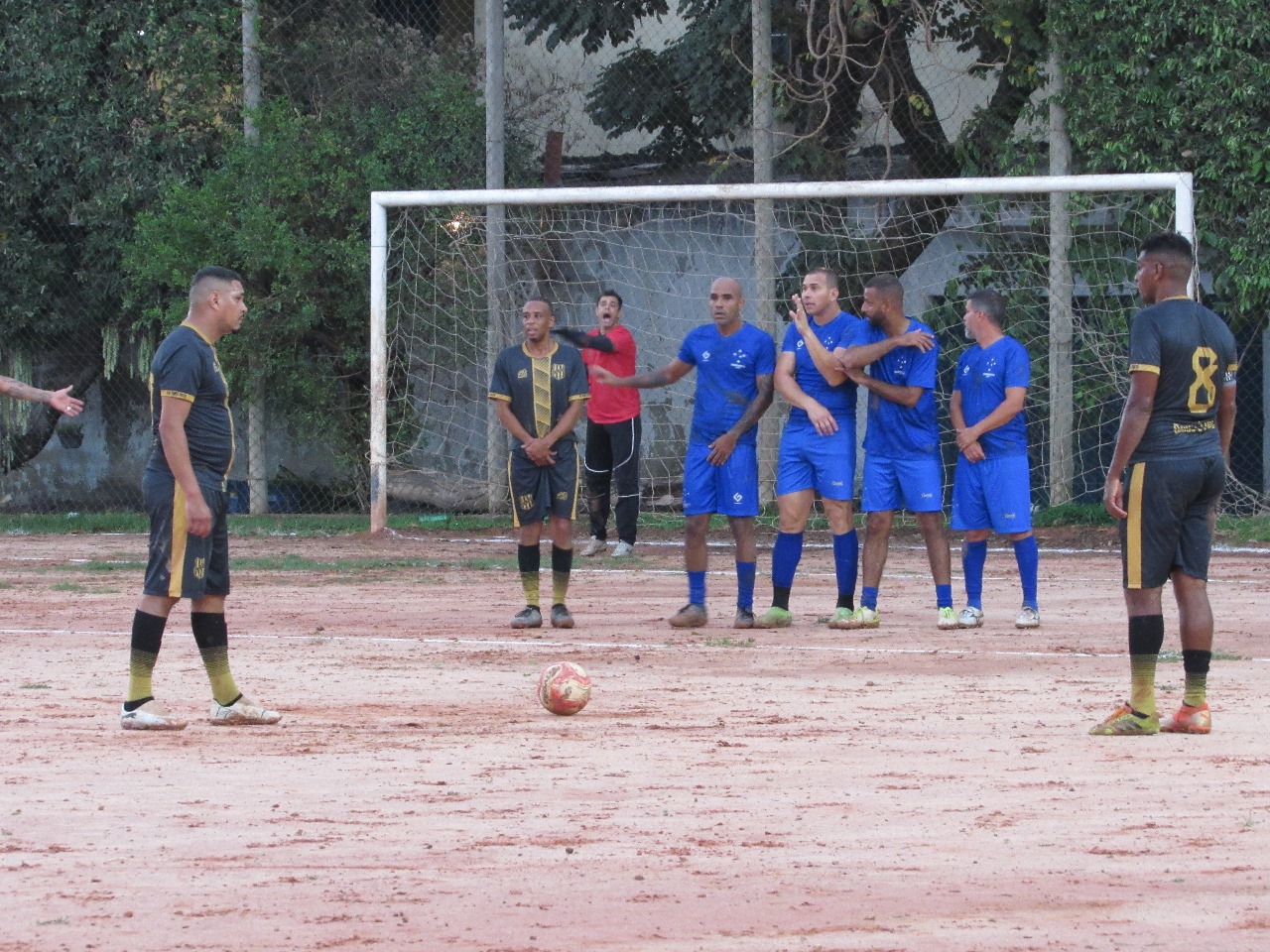 Em duelo equilibrado, o time da Ponte Preta superou o Cruzeirinho nas penalidades
