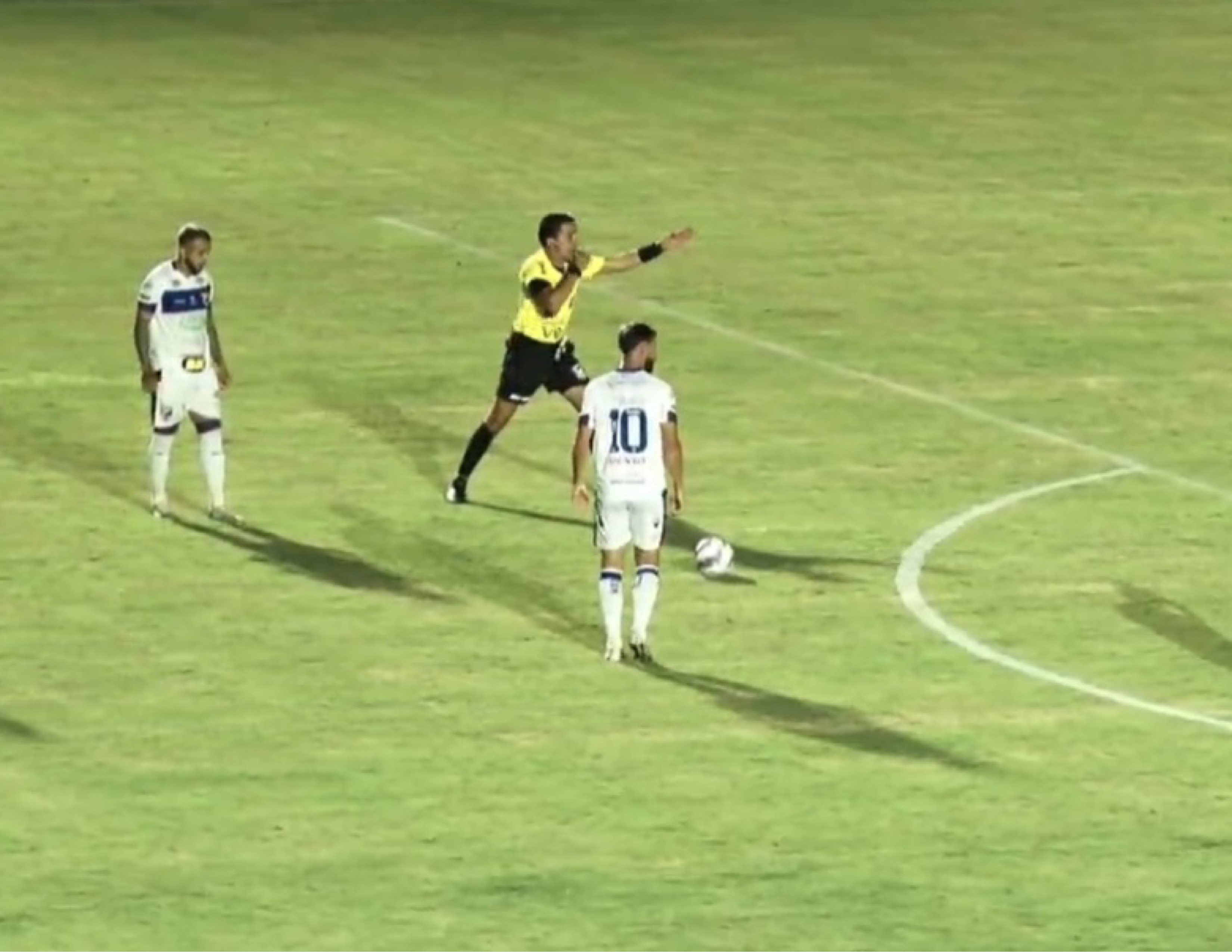A partida foi disputada no estádio Manduzão, em Pouso Alegre