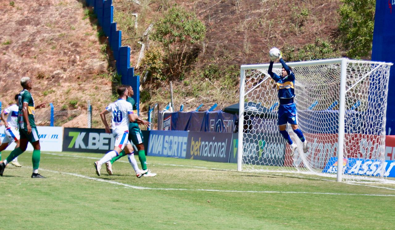 Nas penalidades, o Uberlândia venceu por 4 a 3