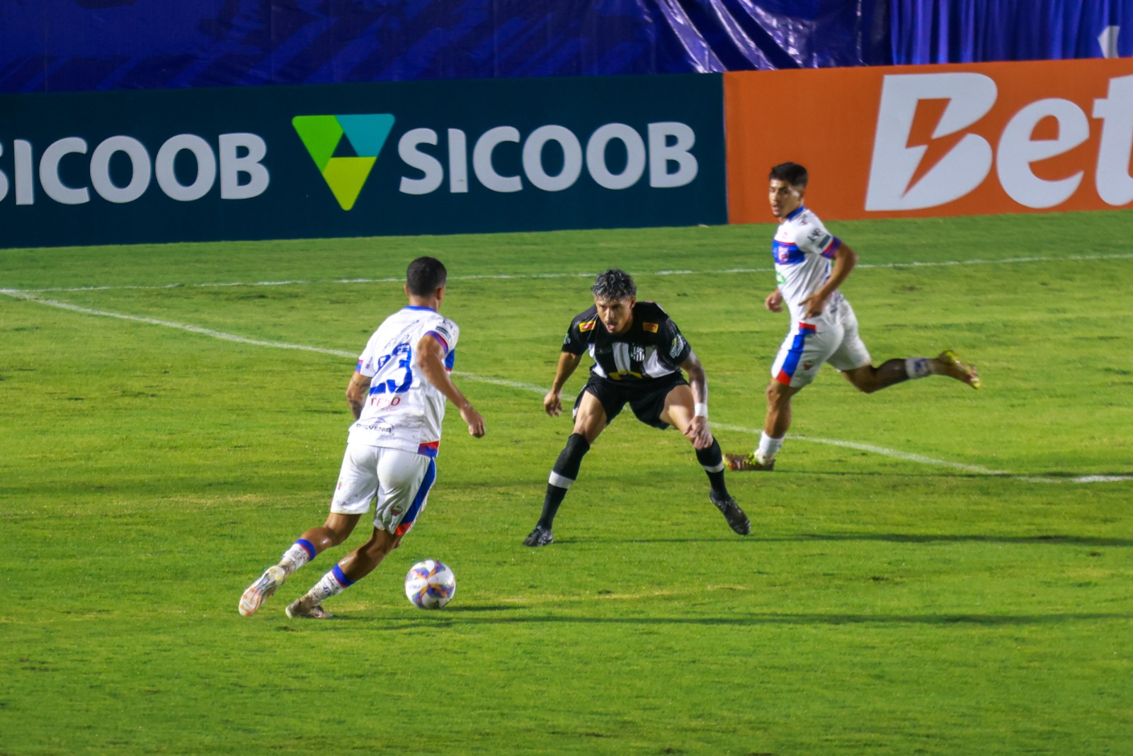 Expectativa de um bom público na Arena Vera Cruz