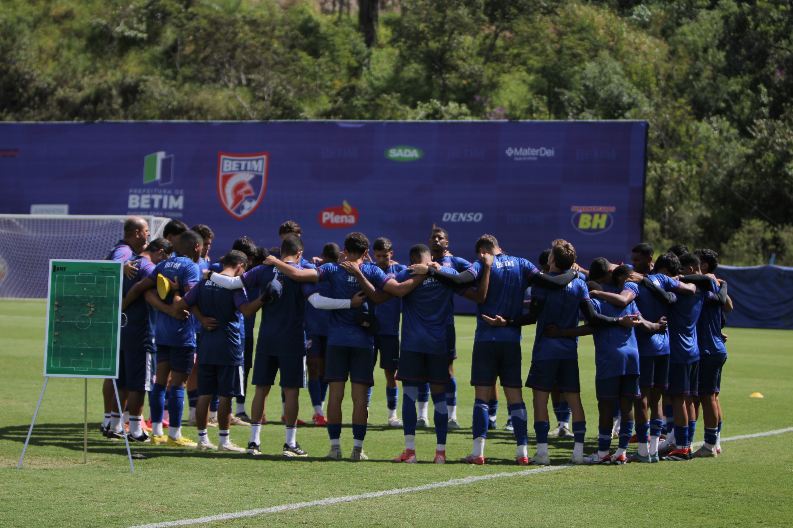Time betinense enfrenta o Cruzeiro na segunda partida