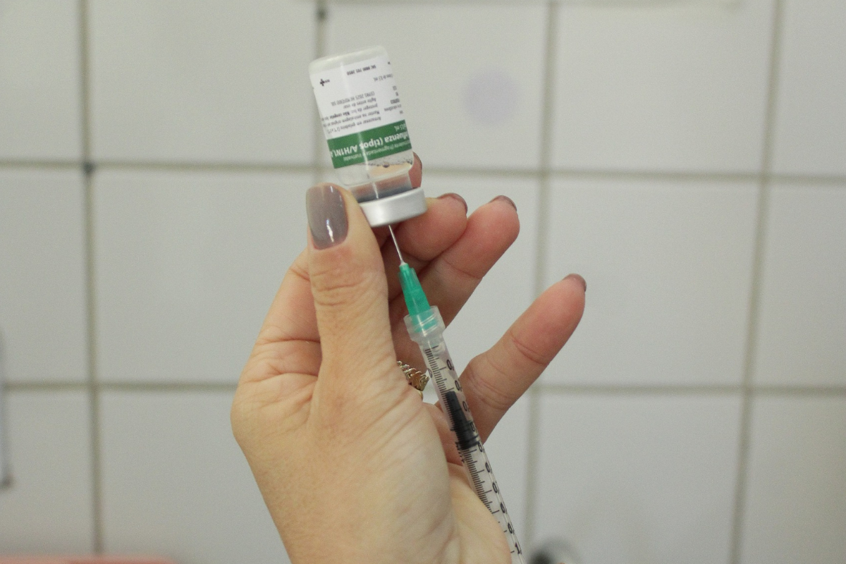 Imunizante está disponível para toda a população a partir dos 6 meses de idade