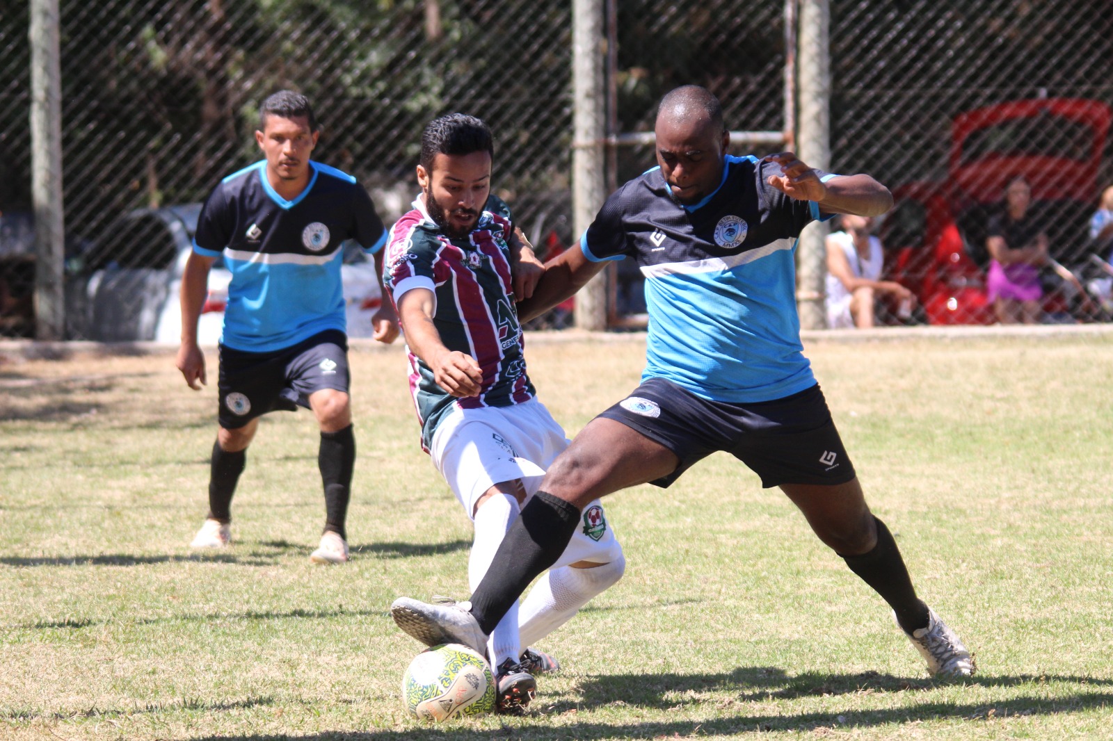 No último fim de semana, o Grêmio Universal eliminou o C.A.P