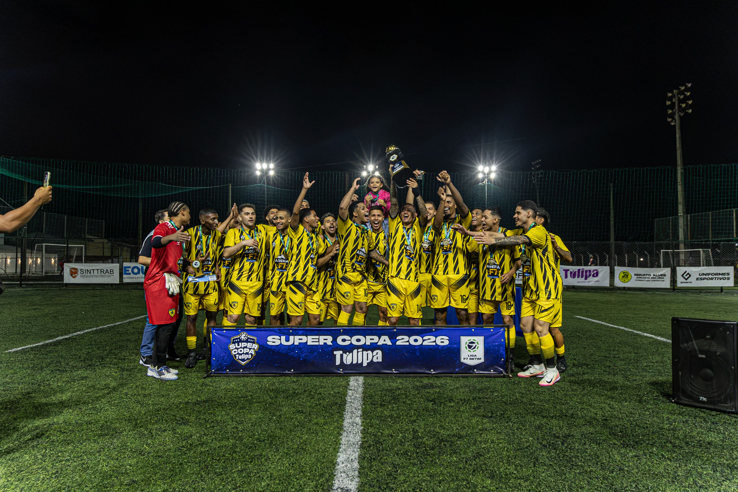 Time campeão celebrou o título na Arena São Cristóvão
