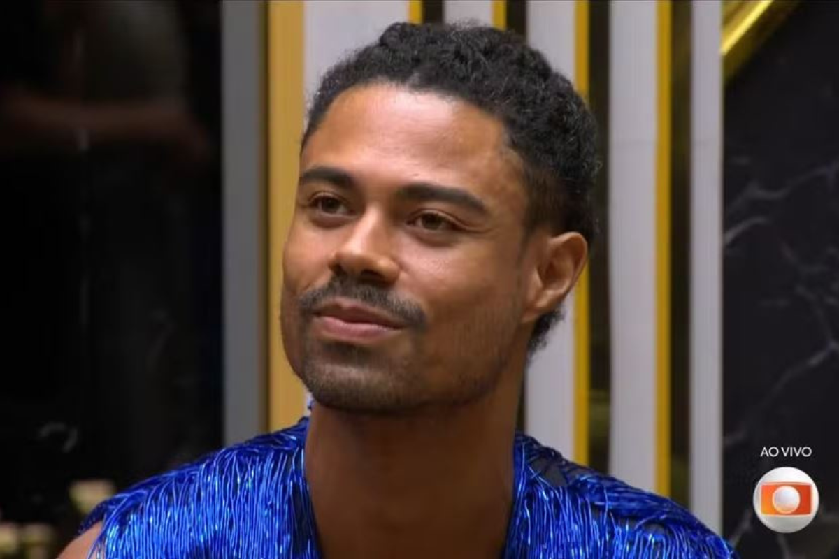 Breno Corã ficará do lado de fora até a noite deste sábado (28)
