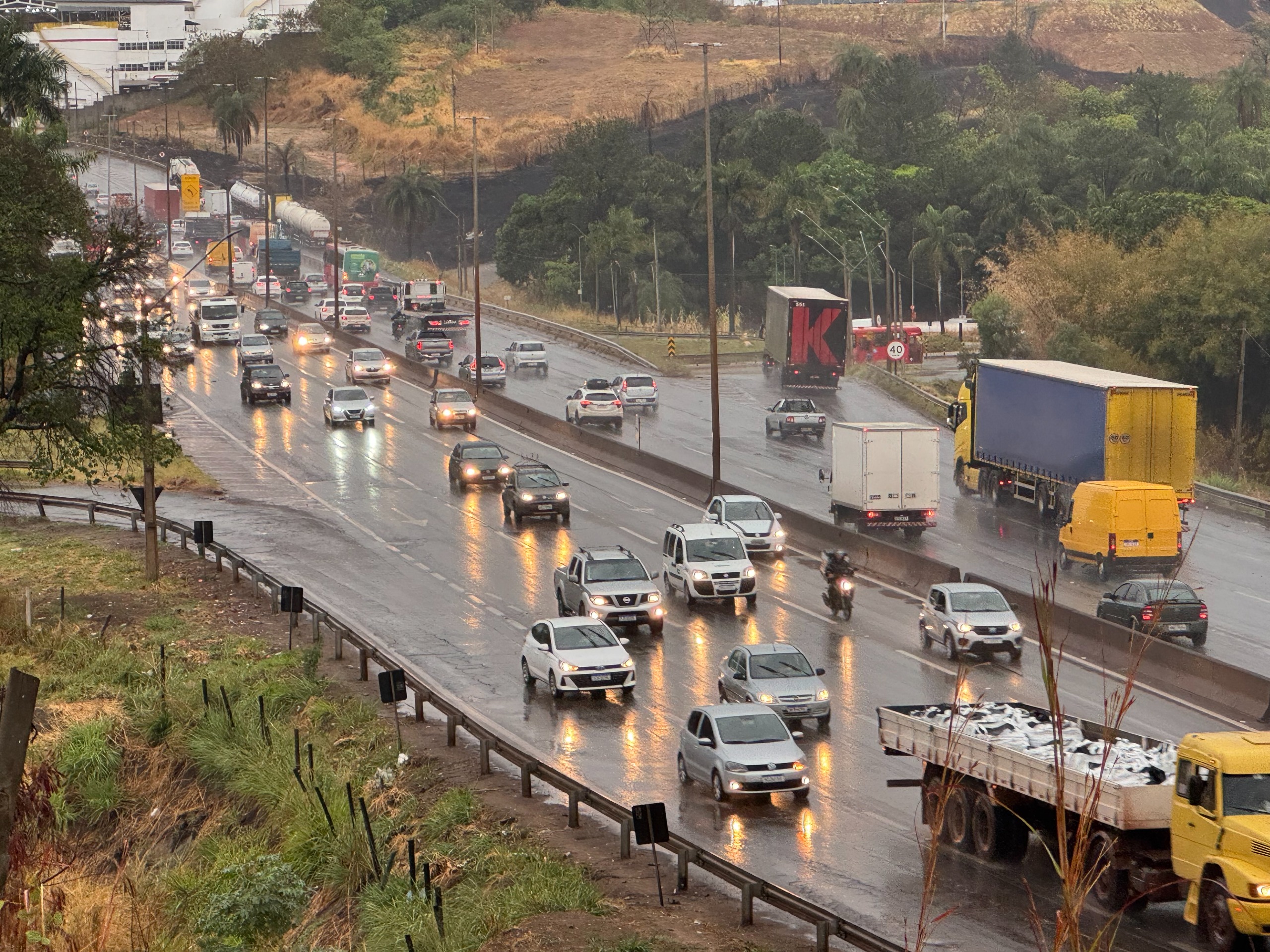 BR-381 entre as cidades de Contagem e de Betim tem trecho crítico