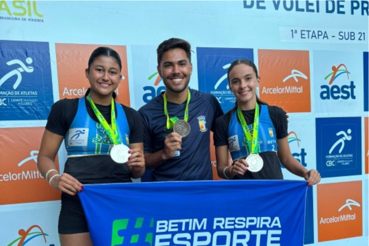 Isabela Magalhães e Jéssica Santos voltaram com a medalha pra casa
