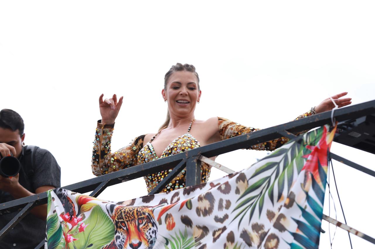 Sheila Mello, dançarina do É o Tchan