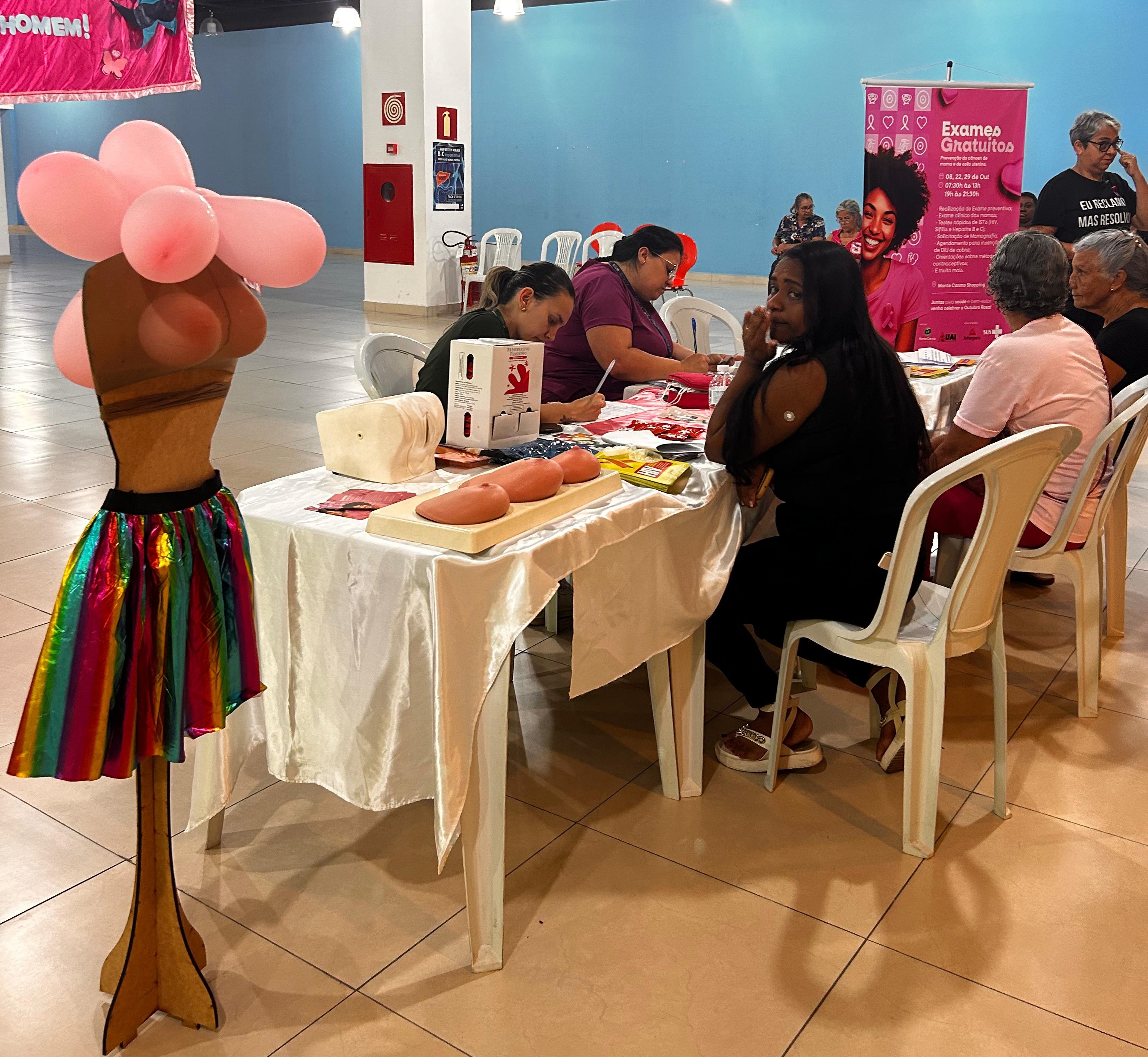 O projeto também foi realizado no dia 22 de outubro e atendeu cerca de cem mulheres