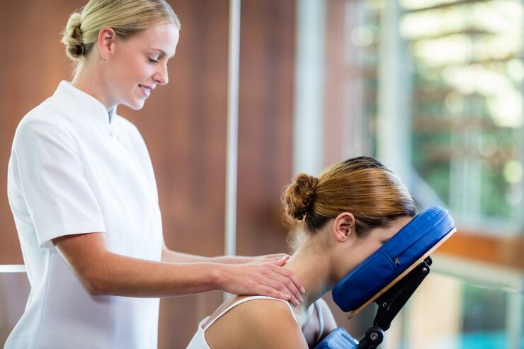 Práticas como massagem e escalda-pés fazem parte da programação 