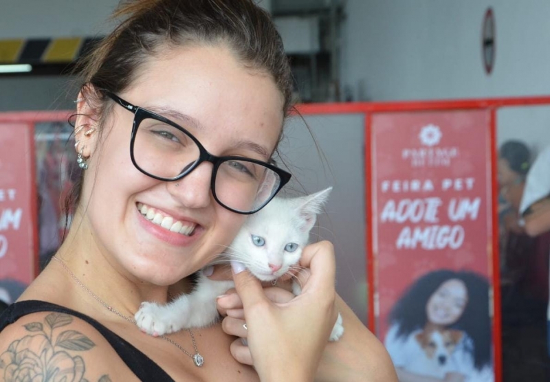 Para adotar um dos animais, é necessário ter mais de 18 anos e assinar um termo de responsabilidade