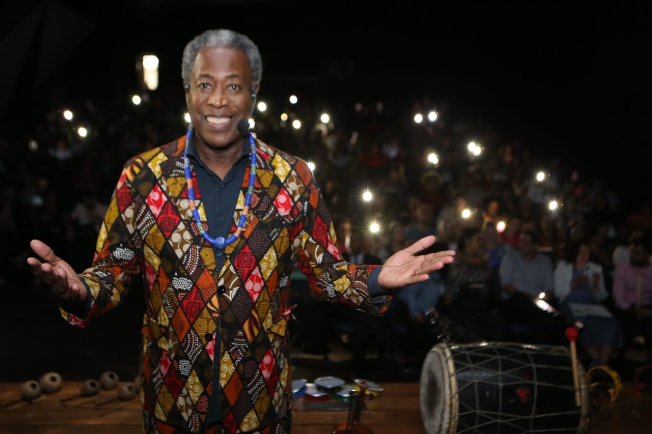 Professor e historiador, Natanael Santos falou sobre a trajetória dos povos negros no Brasil e a influência deles na sociedade