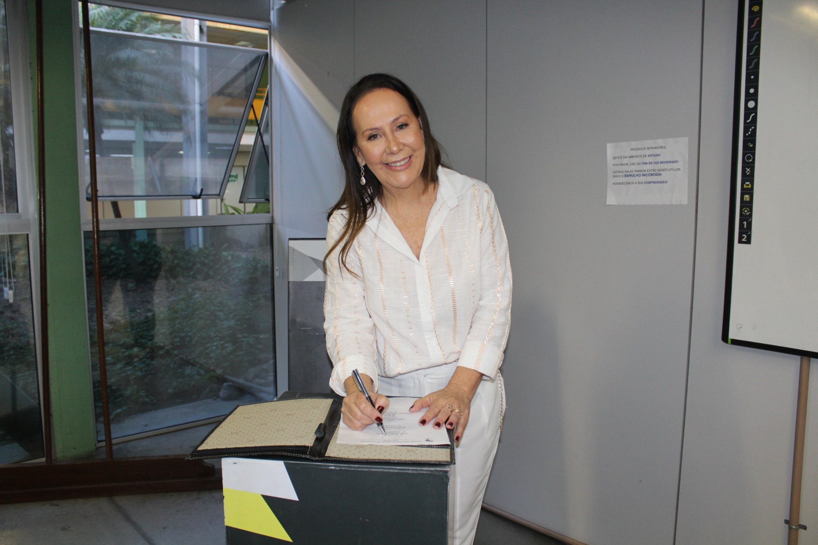 Vânia é representante da sociedade civil