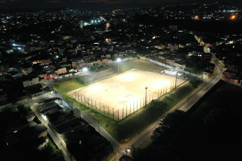 O campo Olimpique, no bairro Imbiruçu, fica na rua Francelina Cândida de Jesus, s/nº