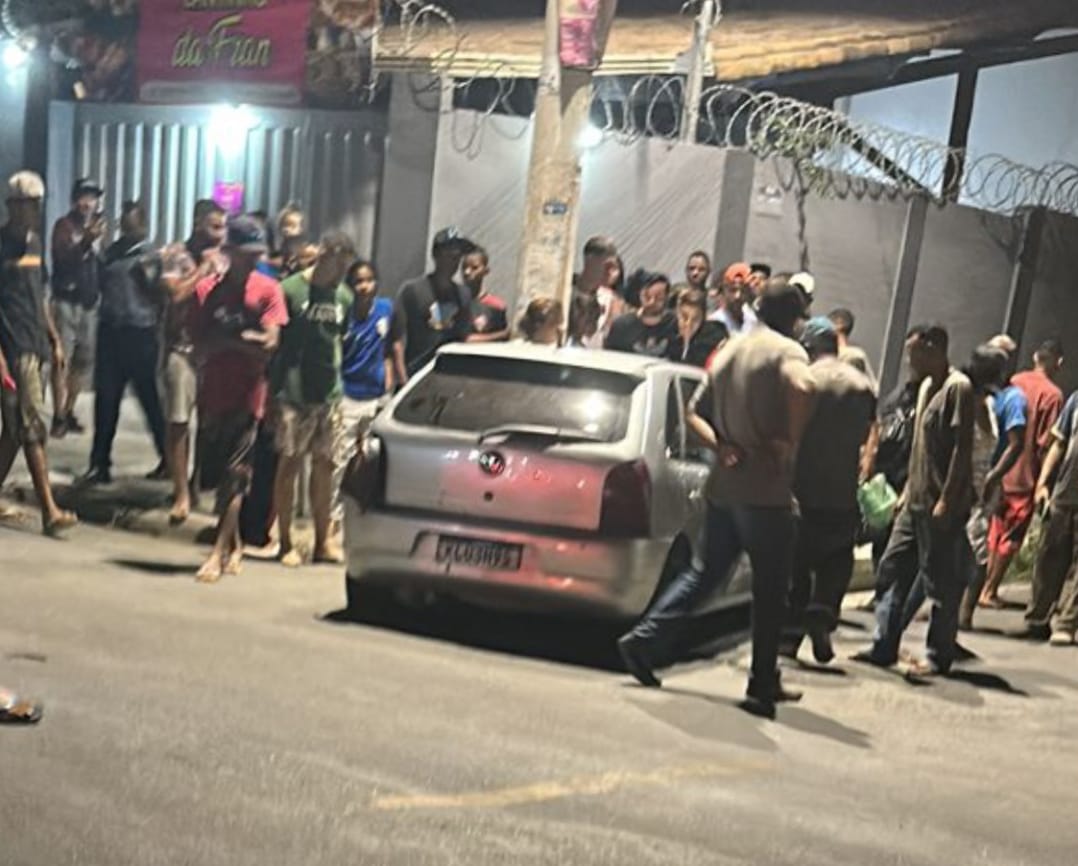 Vítima estava em um Volkswagen Gol prata quando foi executada