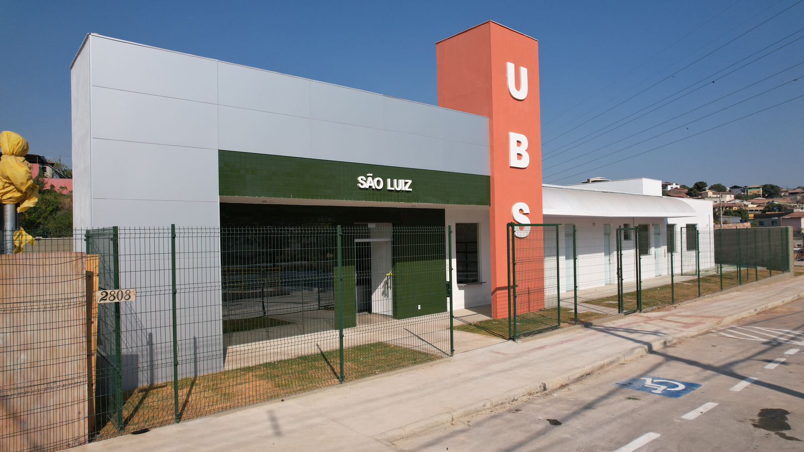 UBS São Luiz está localizada na rua Barra Longa, nº 662, esquina com a avenida Engenheiro Darcy Nogueira do Pinho
