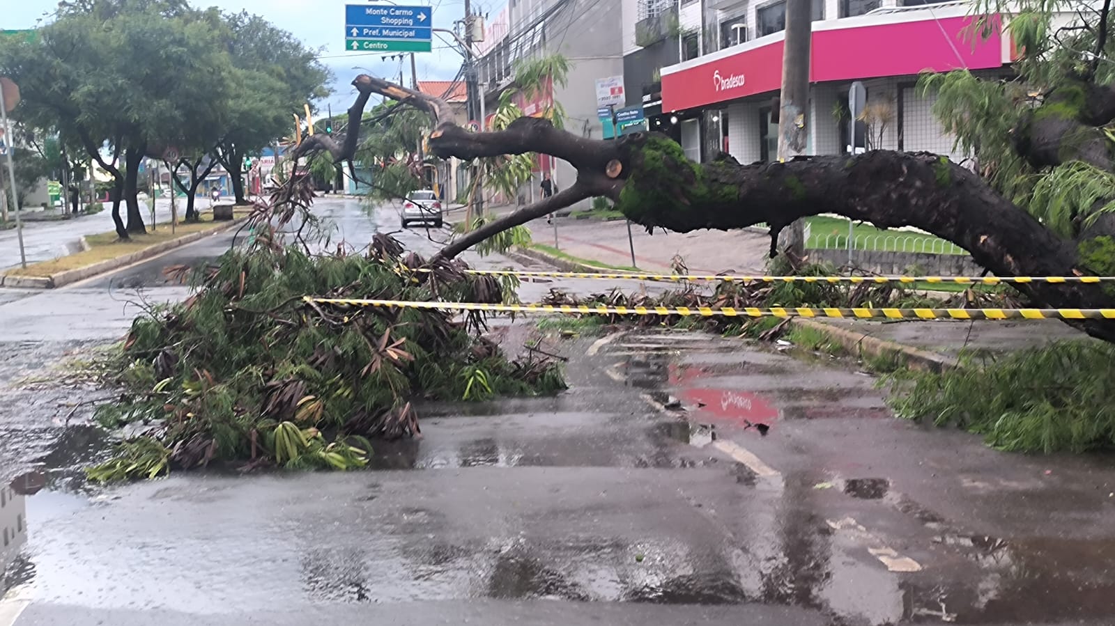 Incidente ocorreu nesta quarta (1º), na altura do bairro Chácara