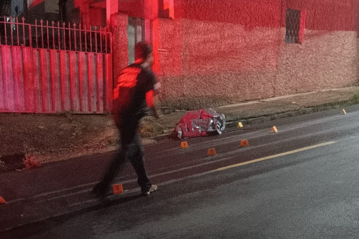 Jovem não resistiu aos ferimentos e morreu no local