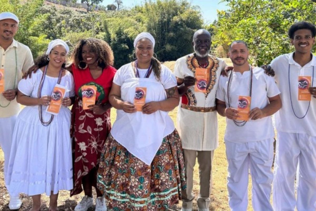 Projeto Paraopeba Vive é realizado pelo terreiro Nzó Mona Jindanji (Caminhos de Ogum) e pela Associação Cultural Afrobrasileira Betim Cor Brazil