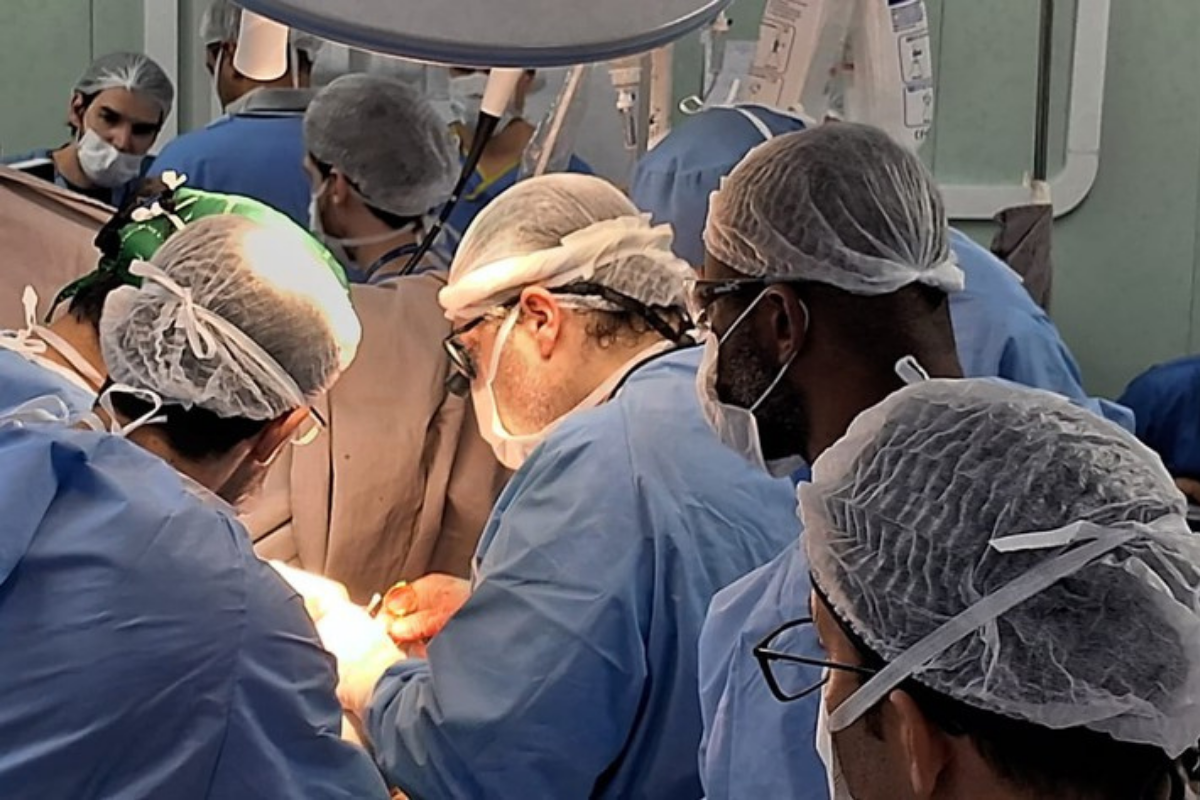 Eliene se recupera no Centro de Terapia Intensiva do Hospital das Clínicas da UFMG